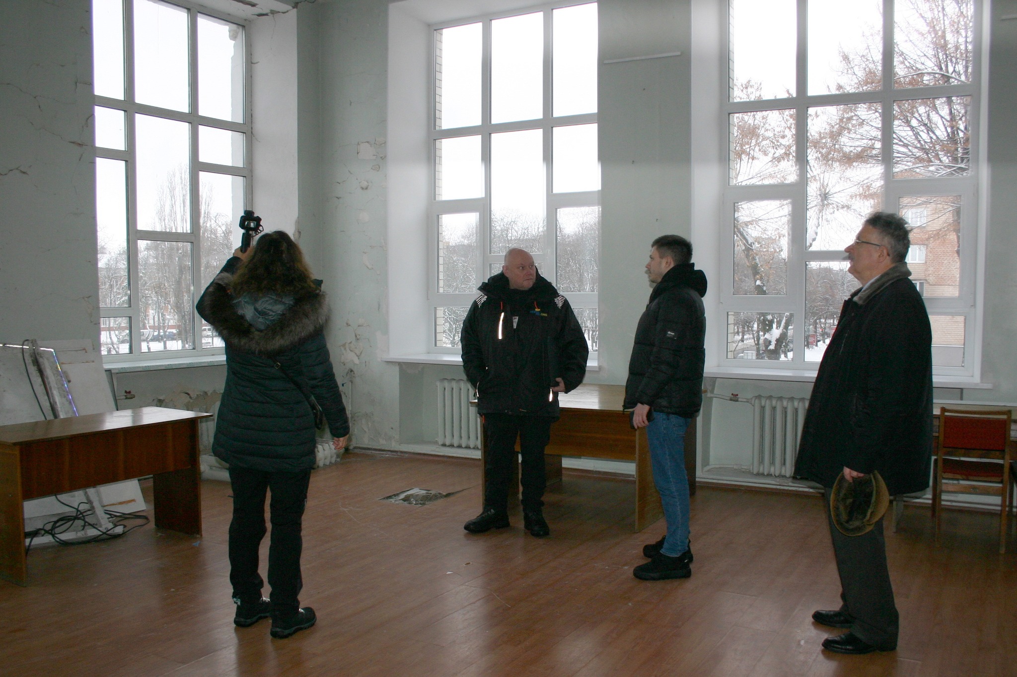Omvisning i bibiloteket